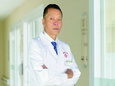 中亚医院的医生怎么样?这位专家用三十余年神内临床经验告诉你
